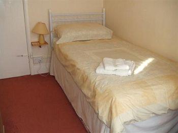 Kingsway 3* Torquay